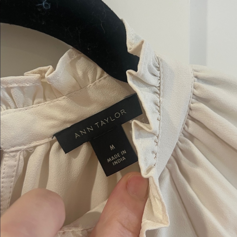 Ann Taylor Cream Blouse with Scalloped Sleeves - Picture 3 of 7